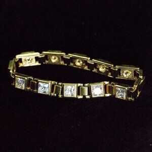 GOLD TONE ACRYLIC CRYSTAL RHINESTONE LINK BRACELET - JBTDCL1